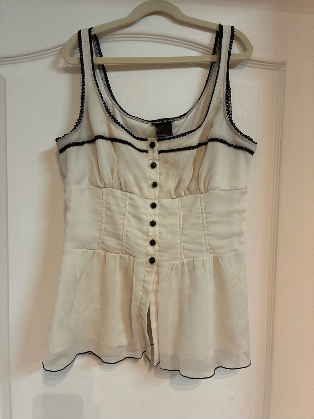 Wet Seal Cream Sleeveless Button-Front Peplum Camisole with Black Trim